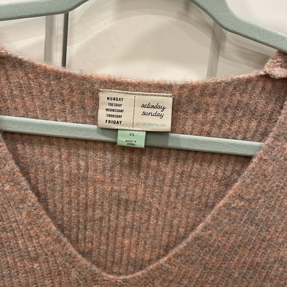 Anthropologie - Picture 2 of 2